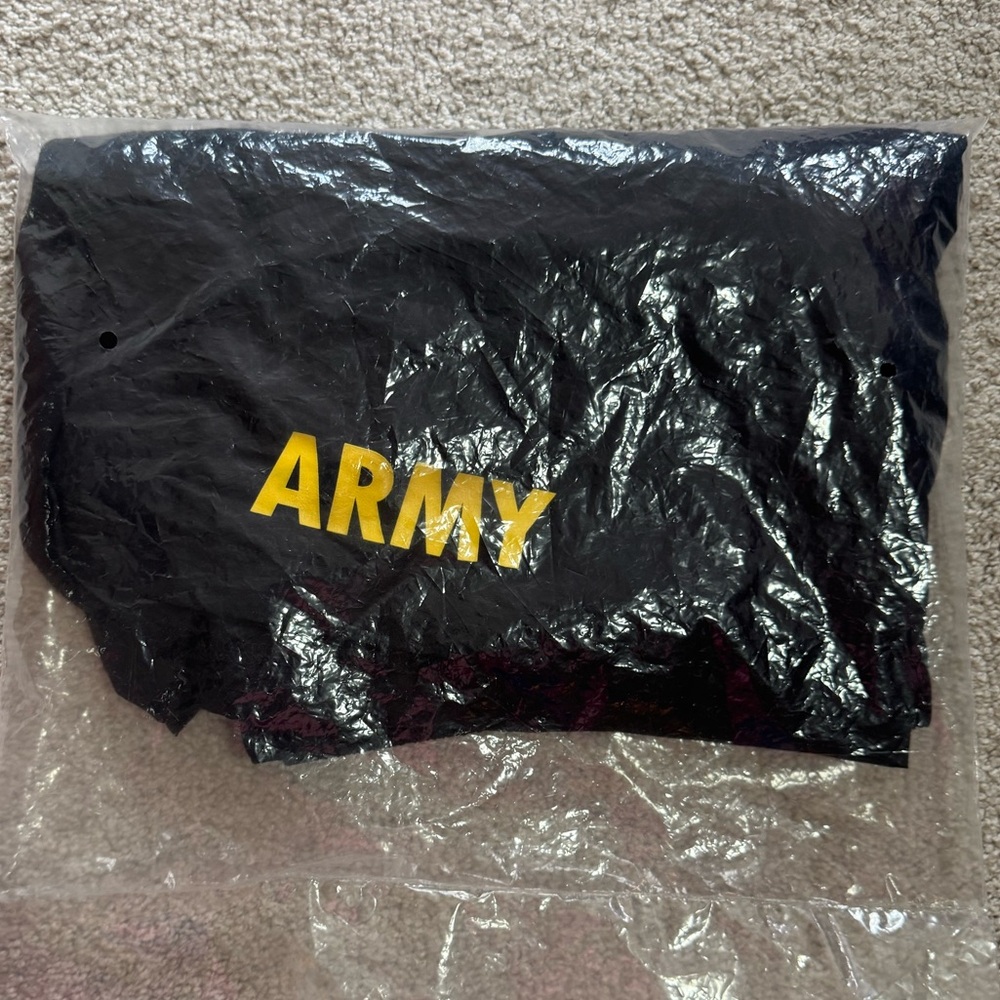 NWT US Army PT Fitness Shorts